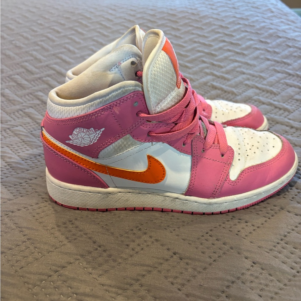 Jordan Kids Sneakers in Pink and Orange